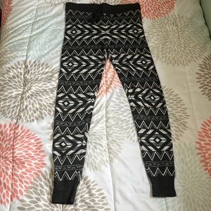 AE Sweater Leggings Size M